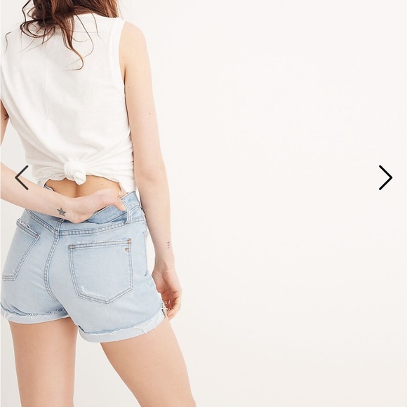 - NEW • Madewell • Women’s High-Rise Denim Shorts in Posey Wash Size 25 - Picture 2 of 4